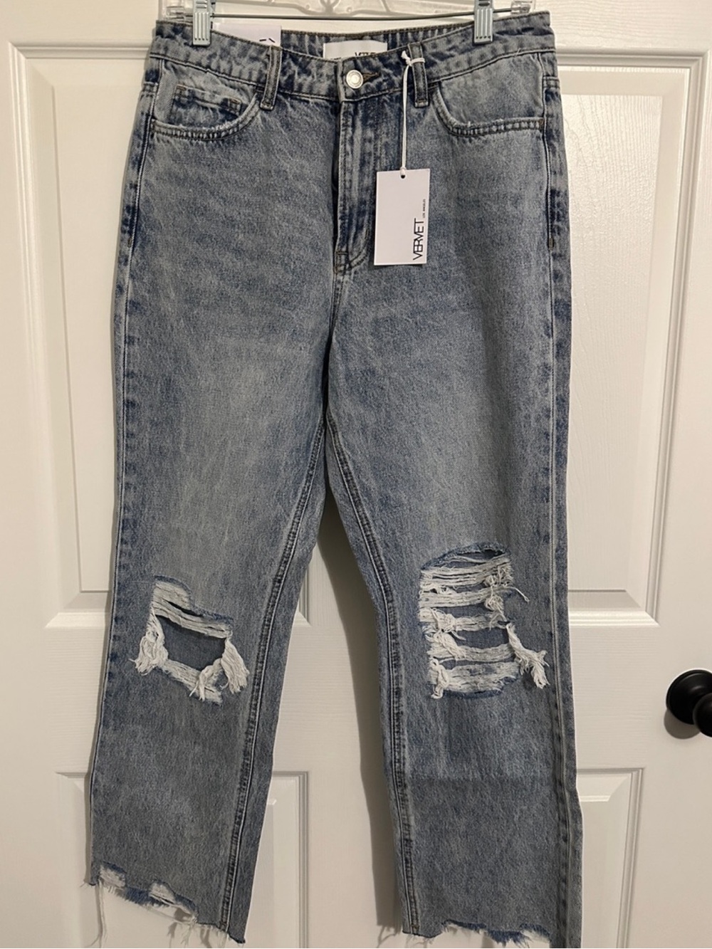 VERVET by Flying Monkey Distressed Straight-Leg Jeans. New with tags. Retail 138